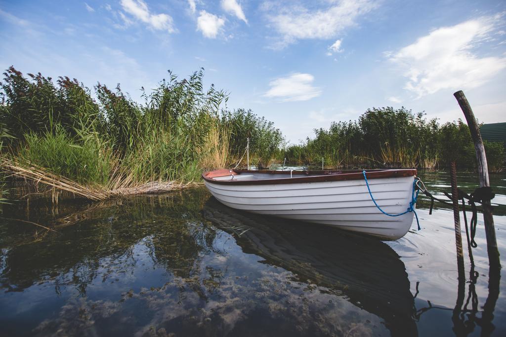 Csonakos Haz / The Boat House Villa Badacsonyors Luaran gambar